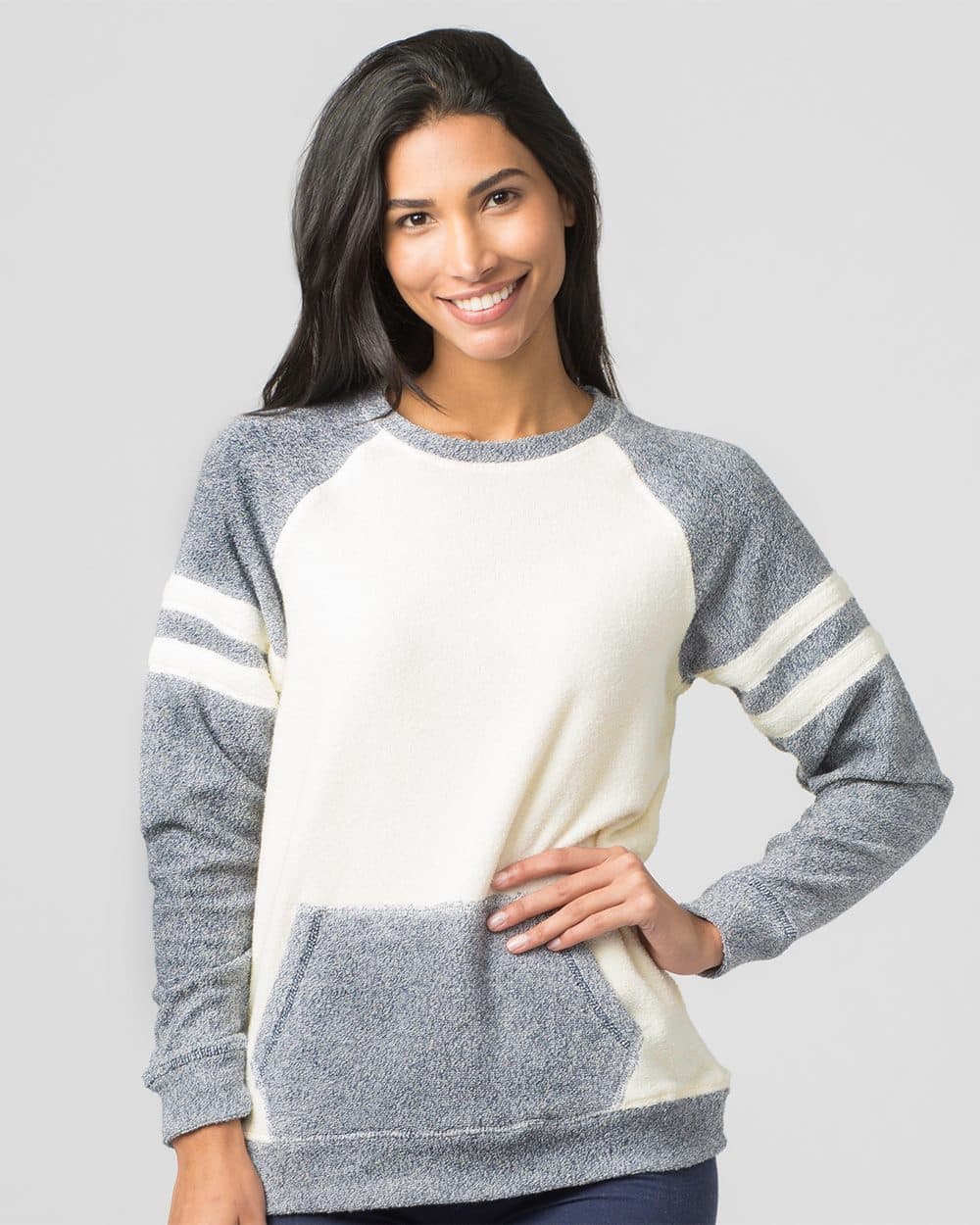 Image for Women's Cozy Contrast Fleece Pullover - L04