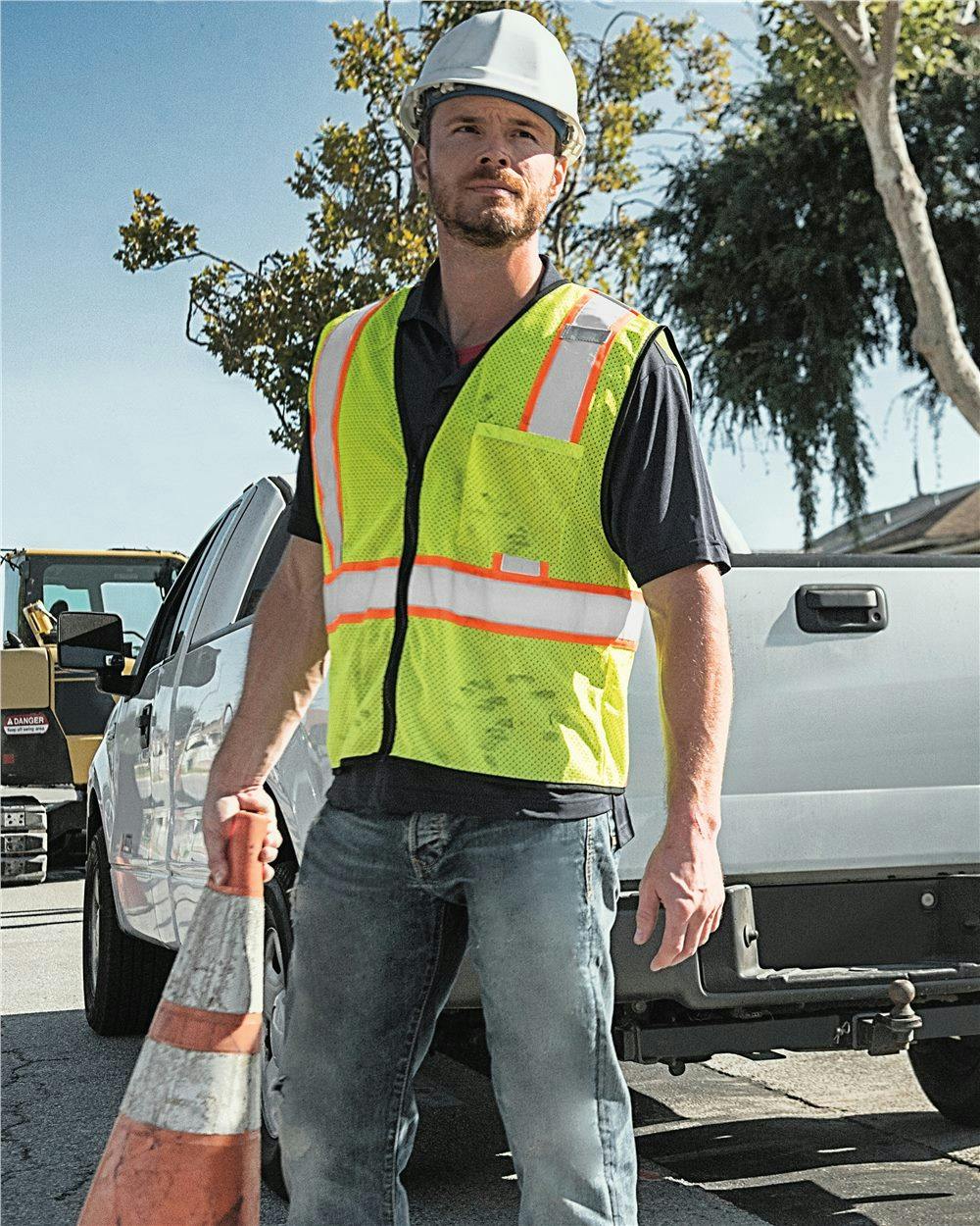 Image for Economy Contrasting Vest with Zippered Front - 1527-1528